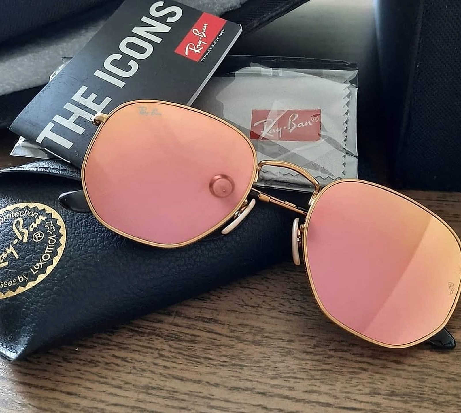 Hexagonal 51mm Pink Mirror